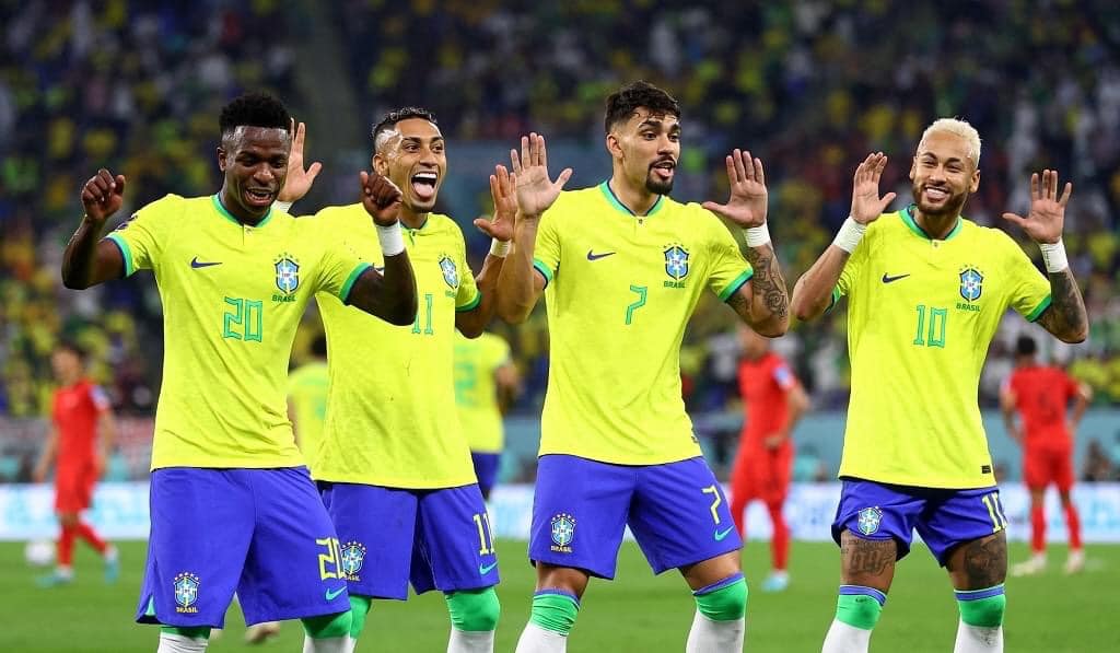 Brazil dedicates World Cup win to ailing football legend Pele