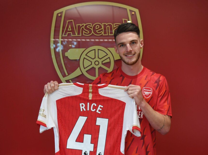 LONDON, ENGLAND - JULY 15: Arsenal unveil new signing Declan Rice at Emirates Stadium on July 15, 2023 in London, England. (Photo by Stuart MacFarlane/Arsenal FC via Getty Images)