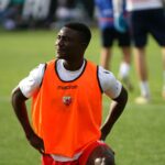 Serbian giants Red Star Belgrade have rejected English Premier League side Nottingham Forest's €3 million bid for Zambian midfielder Kings Kangwa, Bolanews sources have revealed.
