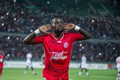 Clatous Chama celebrates his goal for Simba SC. (Picture via IG/@realclatouschaMa)