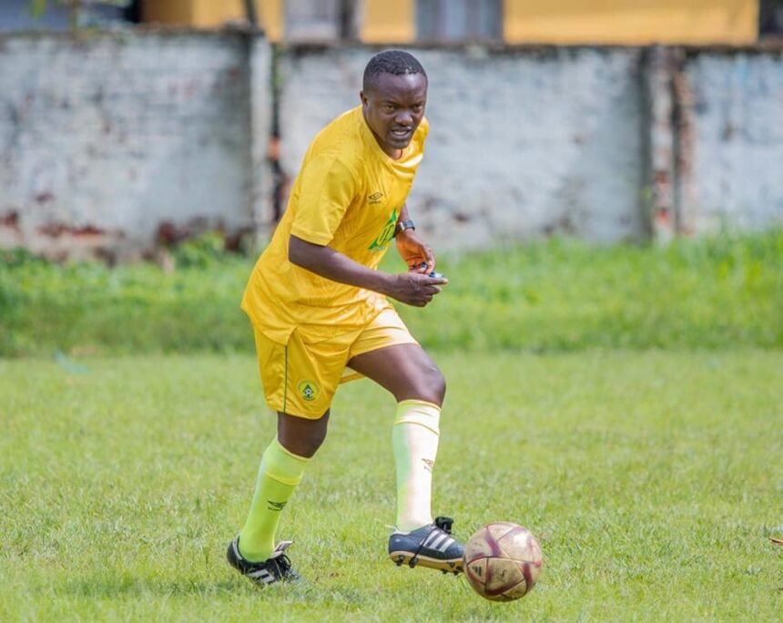 Forest Rangers head coach Mwenya Chipepo during training at the Dola Hill stadium in Ndola. (Photo via Forest Rangers media)