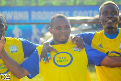Mwila Kalumba in the middle during Indeni's match against Lumwana Radiants. (Photo via FB/Indeni FC On The Ball)