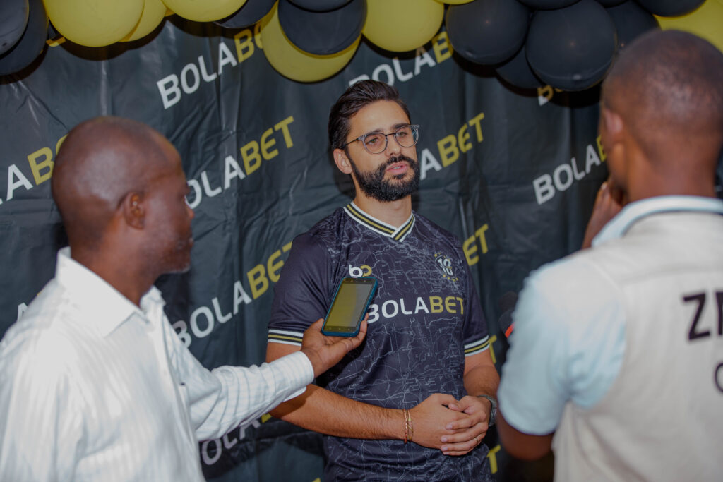 BolaBet Zambia CEO Justin palmer interacting with the media at the Taj Pamodzi Hotel in Lusaka during the official luanch of the Bola Yamu Hood Community football tournament.