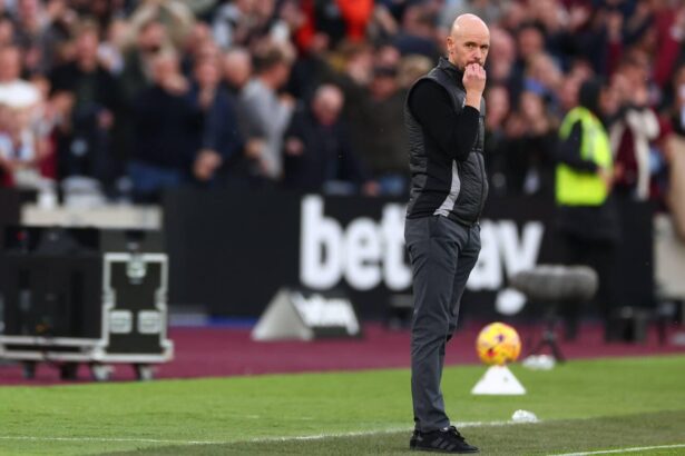 London Stadium, London, UK. 27th Oct, 2024. Premier League Football, West Ham United versus Manchester United; A dejected Manchester United Manager Erik ten Hag at full time (Action Plus Sports/Alamy Live News)