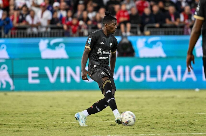 Kingstone Mutandwa of Cagliari Calcio during Cagliari Calcio vs SSC Napoli, Italian soccer Serie A match in Cagliari, Italy, September 15 2024