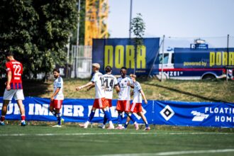 Patson Daka celebrates his first goal for Hamburger SV on his unofficial debut. (Photo via X/@HSV)