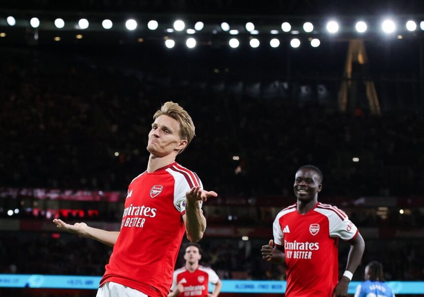 LONDON, ENGLAND - AUGUST 21: Martin Odegaard of Arsenal celebrates after scoring their side's third goal during the Premier League 2026/27 match between Arsenal FC and Coventry City at Emirates Stadium on August 21, 2026 in London, England. (Photo by James Gill - Danehouse/Getty Images)