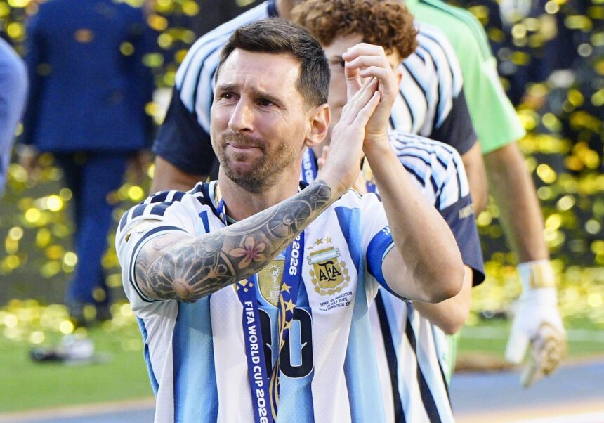 Argentina's Lionel Messi acknowledges the crowd following a 1-0 loss to Spain in the World Cup football final at New York/New Jersey Stadium in East Rutherford, New Jersey, on July 19, 2026. (Photo by Kyodo News via Getty Images)