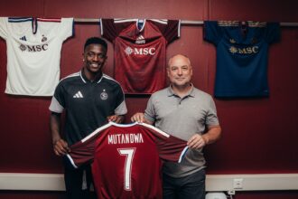 Kingstone Mutandwa unveiled at Servette FC.